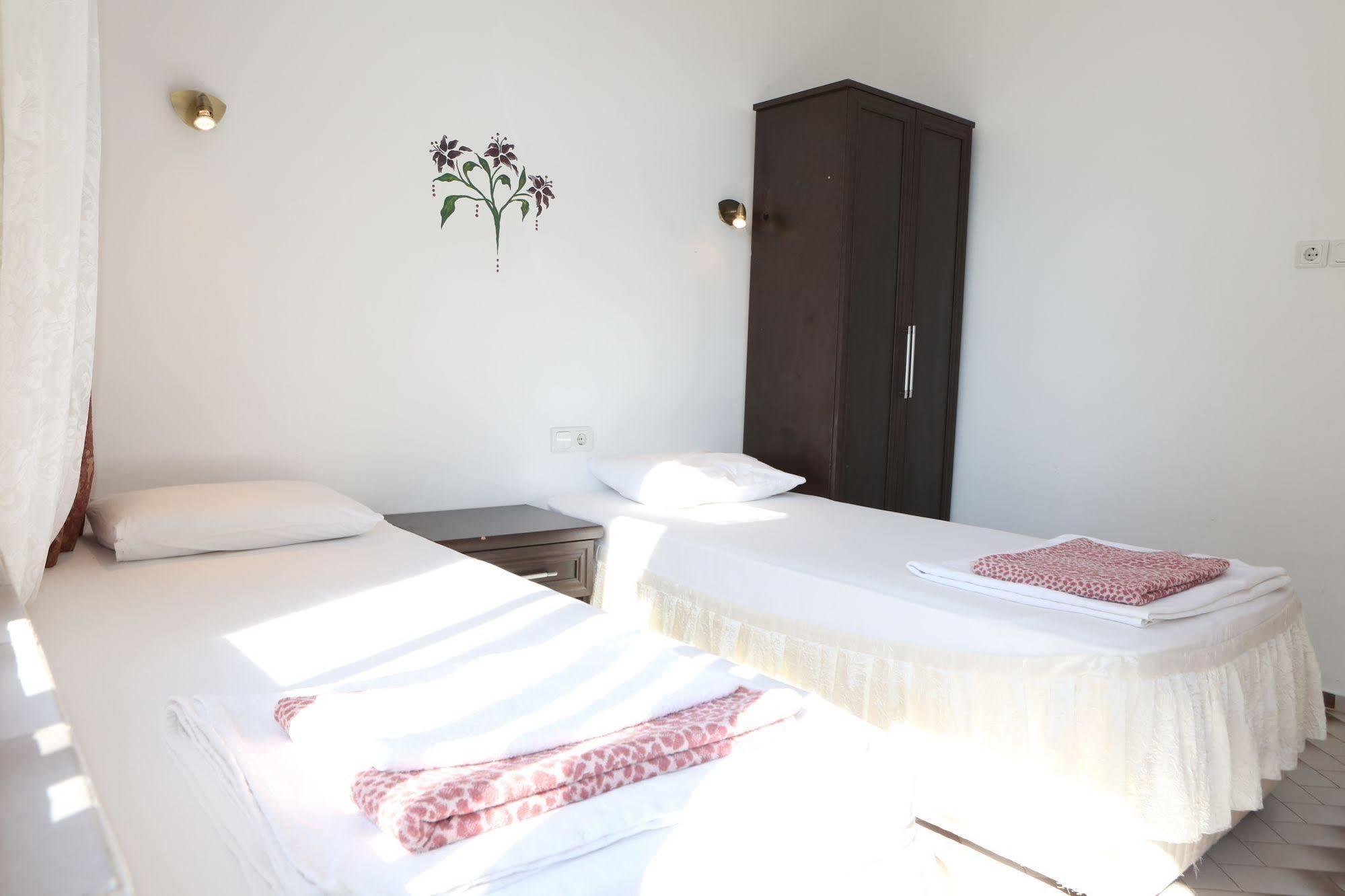 Santosa Pension คาช ภายนอก รูปภาพ